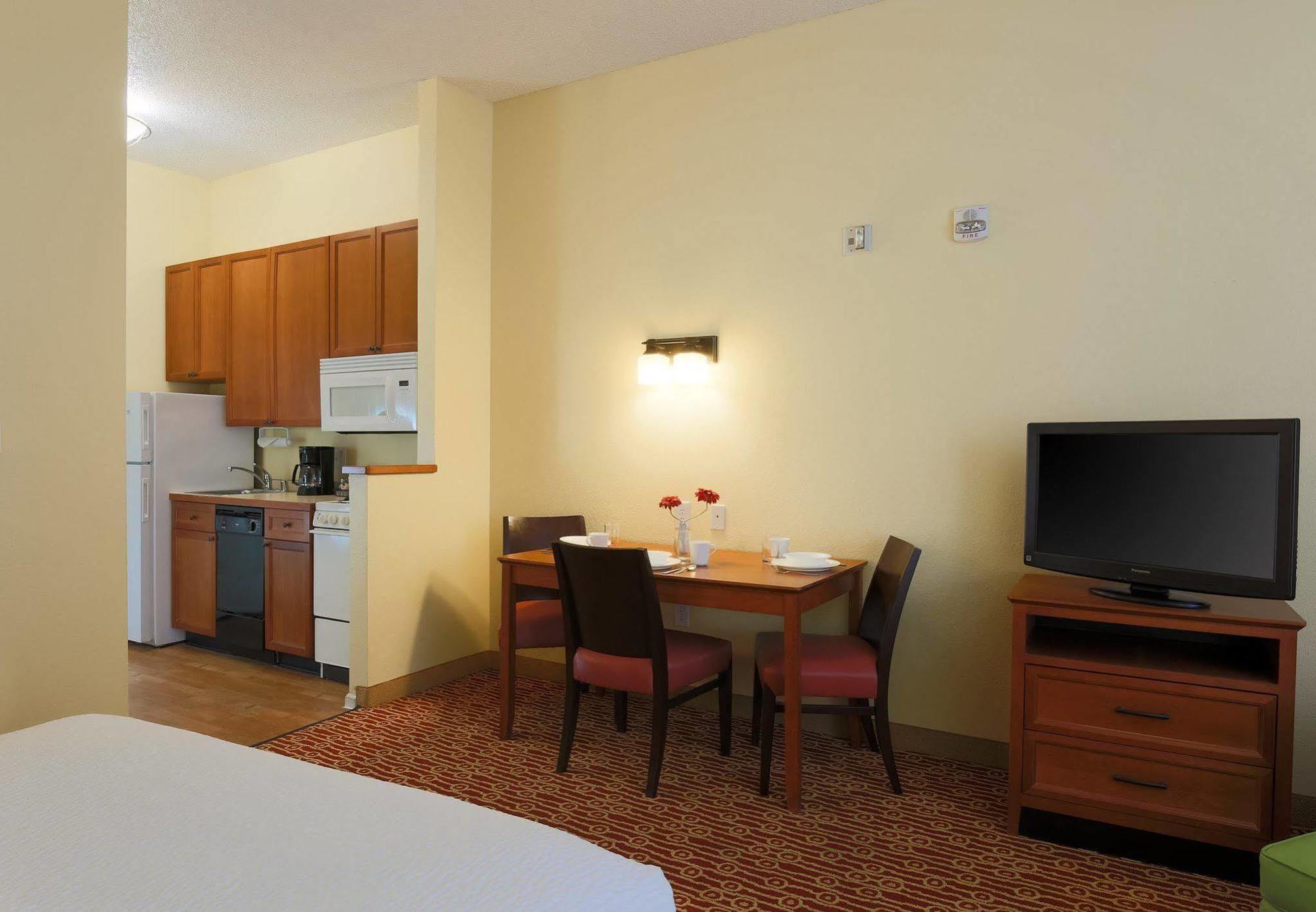 Towneplace Suites לובוק מראה חיצוני תמונה